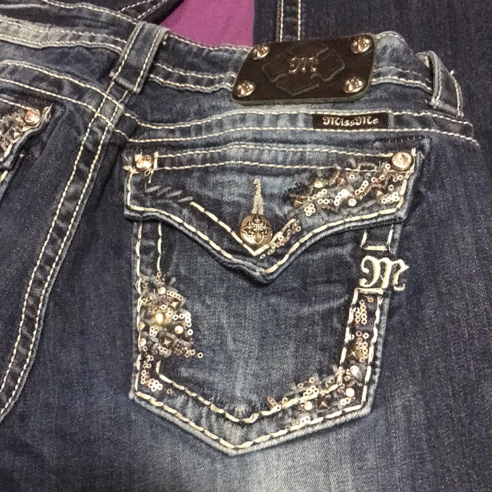 Womens size 31 Straight Leg Miss Me jeans